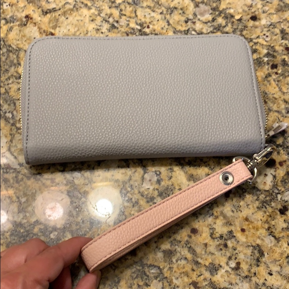 All About The Benjamin’s Wallet and Wristlet